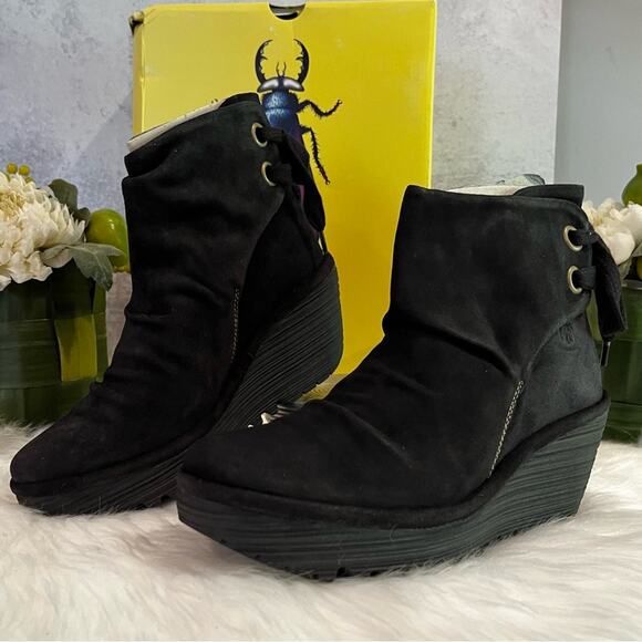 NEW Fly London Suede Oiled Wedge Platform Ankle Boot Yama Funky Edge Bla… - Picture 13 of 14